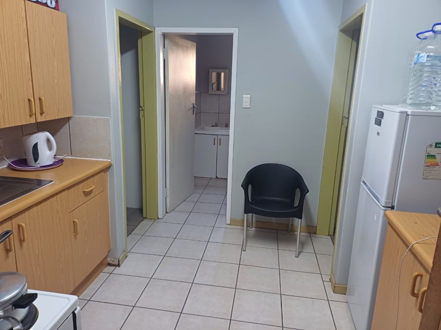 2 Bedroom Property for Sale in Kannoniers Park North West